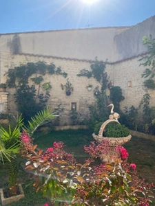 Maison à vendre en VIAGER 6 pièces VILLEJESUS (16)