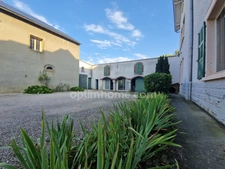 Maison de maître 11 pièces à 7km de PAU,grande grange rénové de reception de plus de 100M2!SAUNA/PISCINE