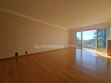 À vendre : Appartement 3 pièces de 76 m² à Pau – Vue imprenable sur les Pyrénées- Garage et cadre verdoyant!