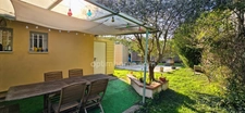 Maison 85 m² pleine de charme – 2 chambres – terrasse intimiste – double garage – aucun travaux PAU (64)