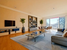 À vendre : Appartement 3 pièces de 76 m² à Pau – Vue imprenable sur les Pyrénées- Garage et cadre verdoyant!