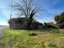 Ancien restaurant à réhabiliter – Le long de la N7 PIERRELATTE (26)