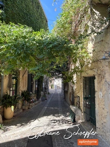 Maison de village pleine de charme LA GARDE ADHEMAR (26)