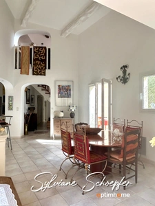 Une villa d’architecte pensée pour la douceur de vivre – Saint-Paul-Trois-Châteaux