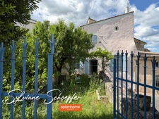 Maison de village à vendre - A rénover  4 pièces CHAMARET (26)