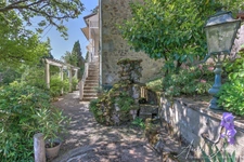 Maison en pierre à vendre à Saint-Priest-Taurion – Le charme de l'ancien à personnaliser