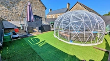 Maison rénovée en pierres à vendre, 6 pièces avec 4 voir 5 chambres, bourg SAINT GERMAIN EN COGLES (35)