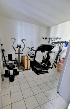 Maison rénovée en pierres à vendre, 6 pièces avec 4 voir 5 chambres, bourg SAINT GERMAIN EN COGLES (35)