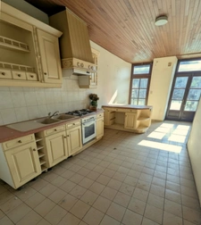 LE FERRÉ (35)– MAISON EN PIERRE À RÉNOVER AVEC BEAU POTENTIEL !
