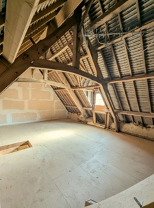 LE FERRÉ (35)– MAISON EN PIERRE À RÉNOVER AVEC BEAU POTENTIEL !