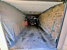 Maison rénovée en pierres 125 M2 à vendre, 6 pièces avec 4 voir 5 chambres, bourg SAINT GERMAIN EN COGLES (35)