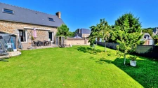 Maison rénovée en pierres à vendre, 6 pièces avec 4 voir 5 chambres, bourg SAINT GERMAIN EN COGLES (35)