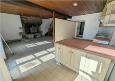LE FERRÉ (35)– MAISON EN PIERRE À RÉNOVER AVEC BEAU POTENTIEL !