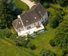 PISCOP – Propriété contemporaine d’exception aux portes de Paris 300 m² – Terrain 2 100 m² – Vue vallée