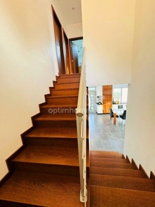 Très belle maison de 8 pièces à SAINT PRIX (95) à 35 minutes de PARIS