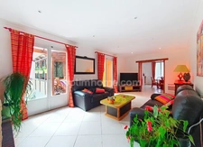MAISON 5 PIECES 386 500 EUROS