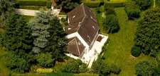 PISCOP – Propriété contemporaine d’exception aux portes de Paris 300 m² – Terrain 2 100 m² – Vue vallée