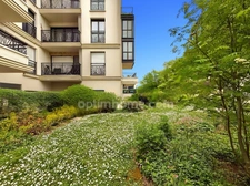 APPARTEMENT 3 PIECES 375 000 EUROS AVEC UN PARKING