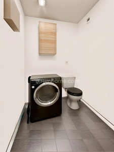 APPARTEMENT 3 PIECES 257 000 EUROS
