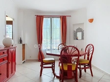 MAISON 5 PIECES 386 500 EUROS