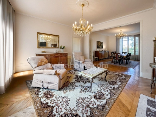 PROPRIETE -  MAISON BOURGEOISE D'EXCEPTION 10 PIECES - 785 000 EUROS - TERRAIN 2000 m2
