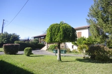 AUTERIVE 32, Maison à vendre  8 pièces; grand sous-sol, piscine sur terrain de 1500 m² .