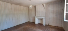 Maison en pierre à rénover de 139 m², dépendance 70 m² terrain 1500 m², garage.