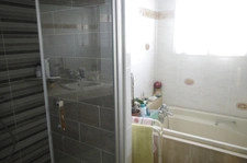 AUTERIVE 32, Maison à vendre  8 pièces; grand sous-sol, piscine sur terrain de 1500 m² .