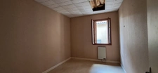 Maison à vendre 5 pièces SARAMON (32), garage, grange, balcon et terrasse.