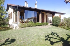 AUTERIVE 32, Maison à vendre  8 pièces; grand sous-sol, piscine sur terrain de 1500 m² .