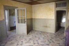 House for sale 8 rooms AIGNAN (32) with a surface area of 250 m² +105 m² commercial space or other.