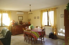 AUTERIVE 32, Maison à vendre  8 pièces; grand sous-sol, piscine sur terrain de 1500 m² .