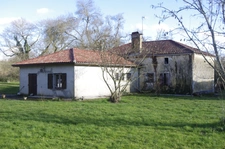 Propriété  6 pièces + dépendances sur 19 HA de terrain à vendre LAGRAULET DU GERS