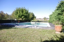 AUTERIVE 32, Maison à vendre  8 pièces; grand sous-sol, piscine sur terrain de 1500 m² .