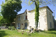 A vendre SECTEUR MONTESQUIOU, Maison en pierre de 160 m², 3 chambres, vue dégagée, calme absolue  sur 7000 m² de terrain.
