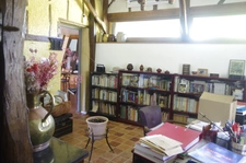 à VENDRE  proche Aignan  propriété de charme  sur 3646 m² de terrain avec piscine et Gîte séparé.