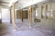 House for sale 8 rooms AIGNAN (32) with a surface area of 250 m² +105 m² commercial space or other.