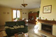 Maison à vendre  8 pièces; grand sous-sol, piscine sur terrain de 1500 m² située au Sud D'Auch