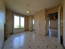 Maison à vendre 6 pièces VILLEMONTAIS (42)