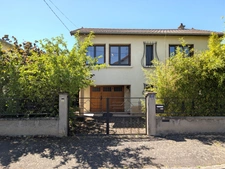 Riorges — Maison T4 avec terrain de 439 m² et garage (42)
