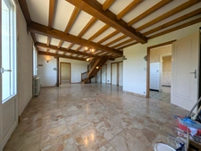 Maison à vendre 6 pièces VILLEMONTAIS (42)