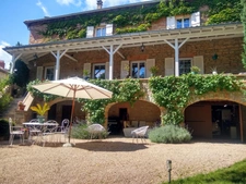 Maison mâconnaise entièrement rénovée, idéal grande famille ou chambre d’hôtes