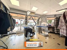 À VENDRE – PRESSING / BLANCHISSERIE – ROANNE CENTRE (42)
