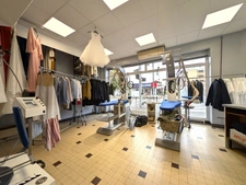 Local commercial loué – Investissement rentable – Roanne (42300)