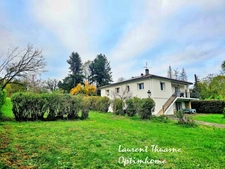 Maison 8 pièces 5 chambres sur terrain de 7372 m²
