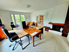 Maison 8 pièces 5 chambres sur terrain de 7372 m²