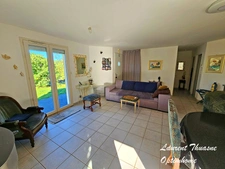 Maison plain-pied 5 pièces 3 chambres avec piscine chauffée sur terrain de 3 ha