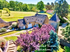Retraite secrète au cœur du Périgord – Demeure noble du XVème siècle avec piscine et dépendances, entre patrimoine et nature préservée