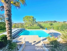 Maison 8 pièces 5 ch 285 m² avec piscine et dépendances