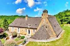 Retraite secrète au cœur du Périgord – Demeure noble du XVème siècle avec piscine et dépendances, entre patrimoine et nature préservée